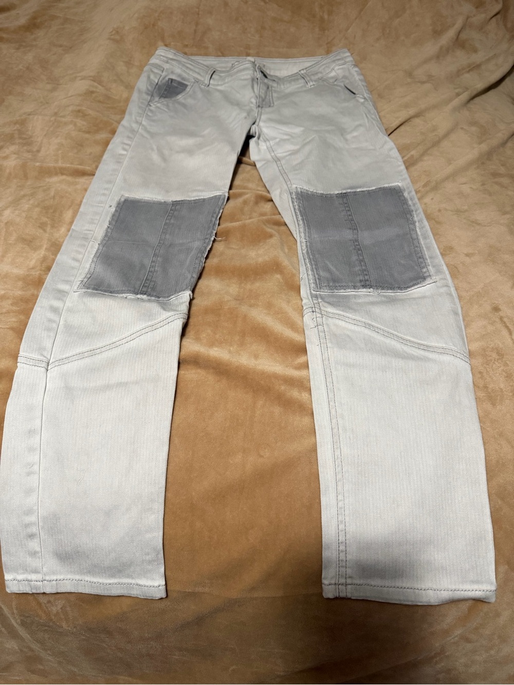 Free People London Fog Light Gray Patchwork Knee Jeans Size 2
